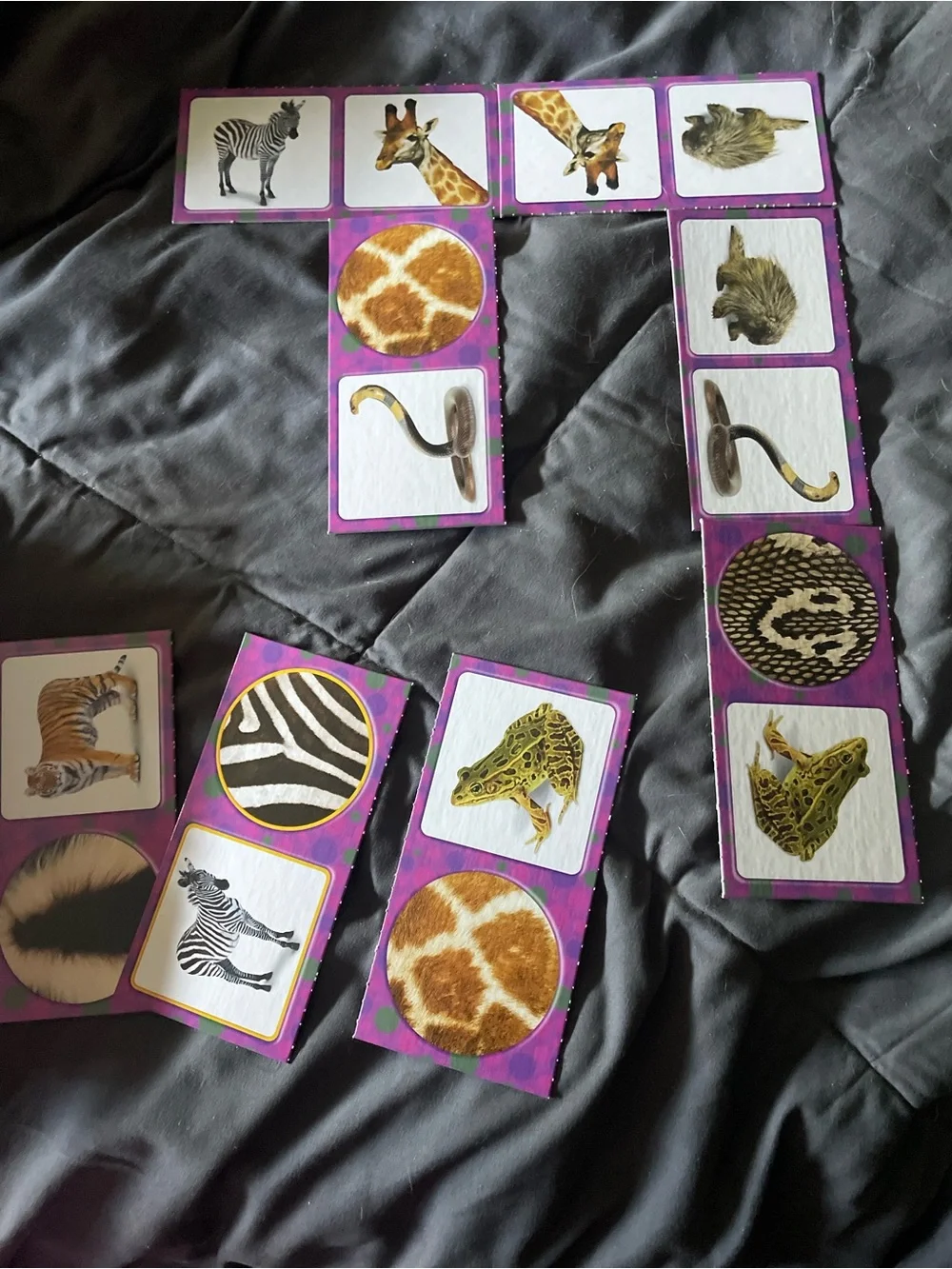 Who Am I? Domi-Knows Matching Game – Yellow. Perfect for ages 4 and up!